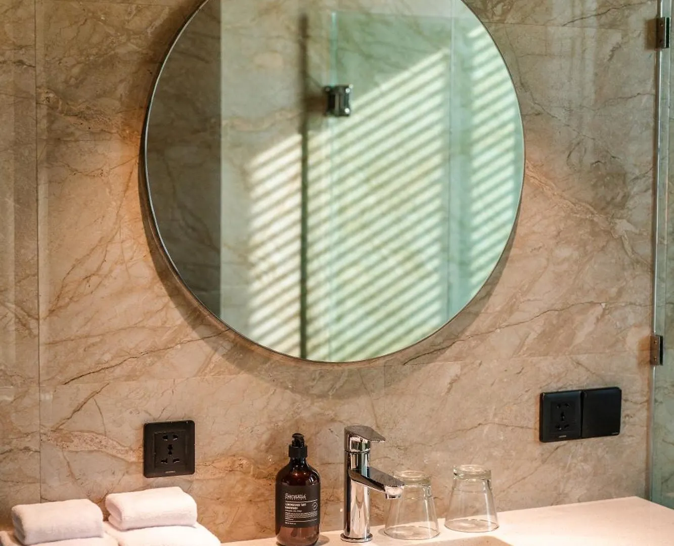 Avanya Luxury Apartment Center Of Seminyak Indonesia